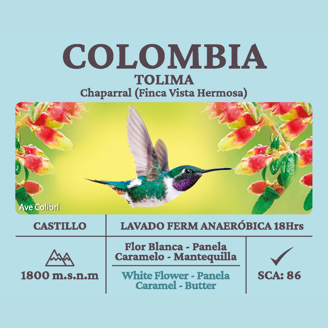 Etiqueta de café de especialidad Colombia Tolima de la tienda de café de especialidad, con ilustración de colibrí y flores de café.